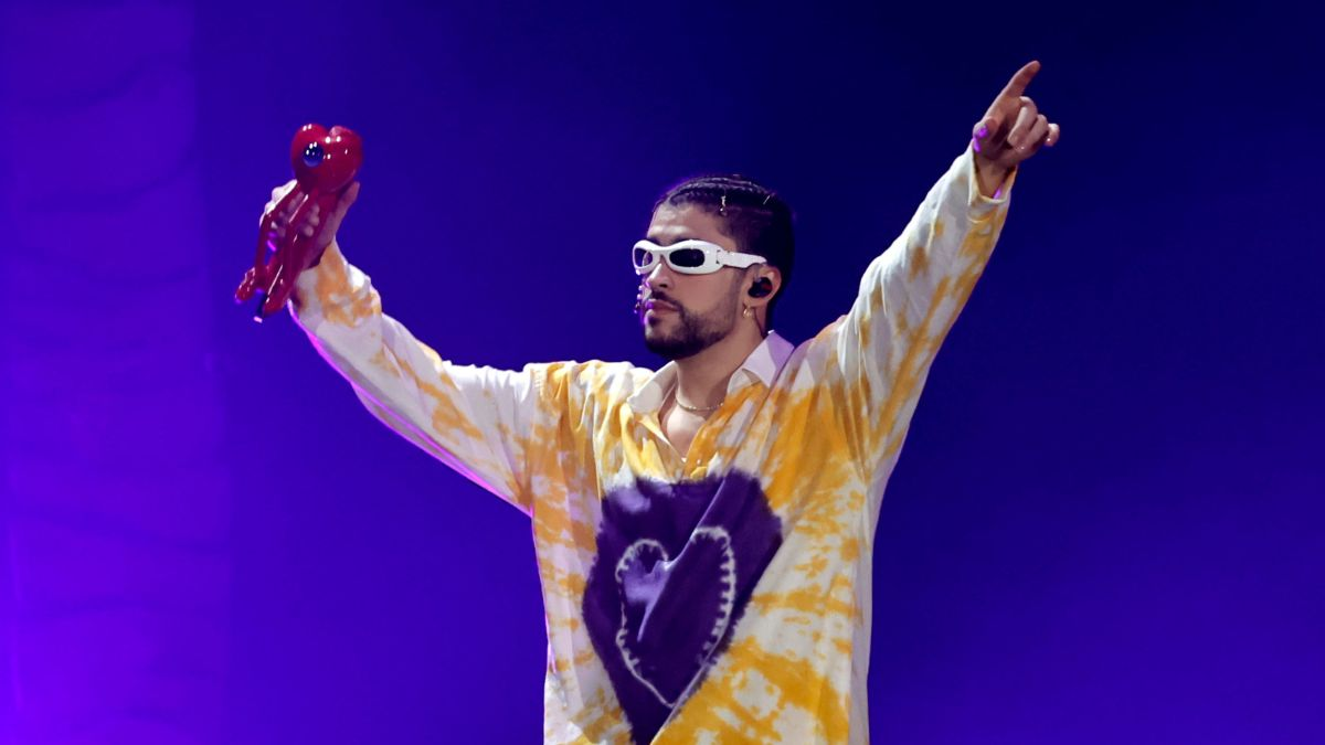 Why is Carliz de la Cruz suing Bad Bunny? Former girlfriend of pop star wants $40M 2 image 5466