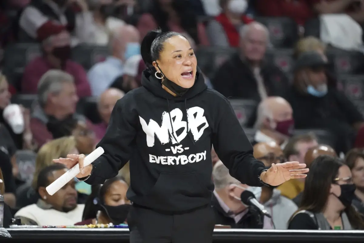 How accurate is Dawn Staley's romance rumor with Lisa Boyer?