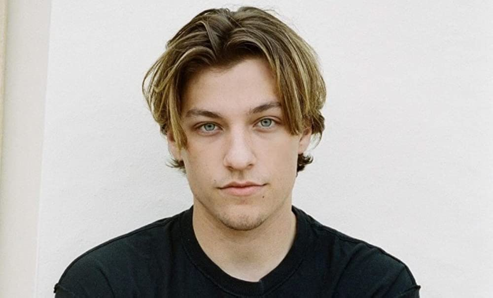 Jake Bongiovi 2023 - Net Worth, Salary, Personal Life 1 image 6723