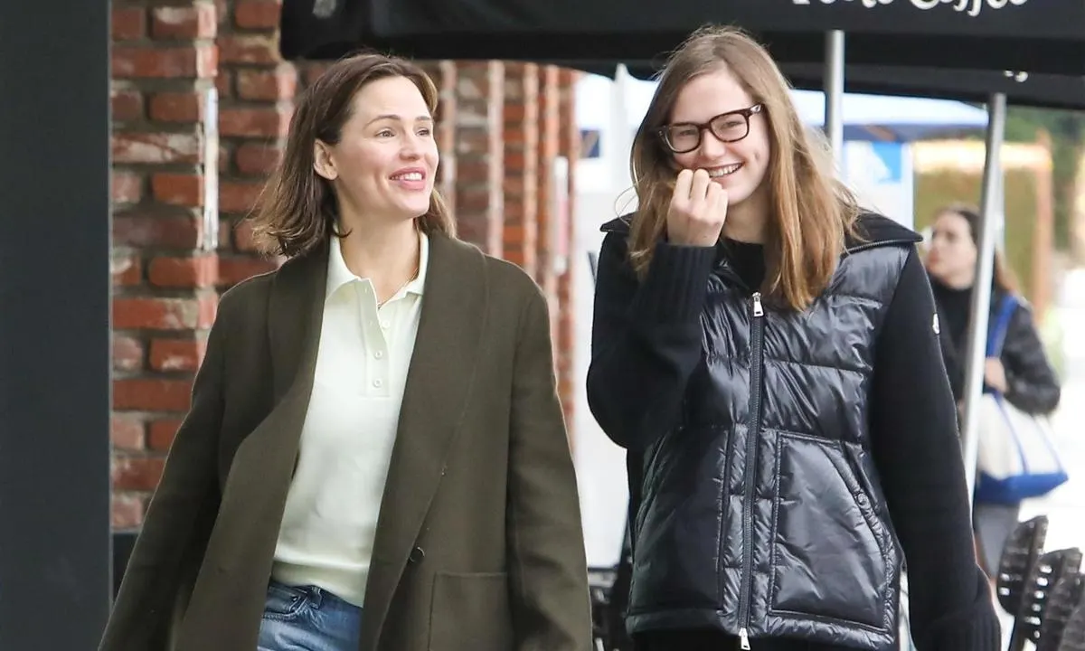 Who is Violet Affleck dating now? Does Jennifer Garner and Ben Affleck's daughter have a boyfriend? 1 image 7944
