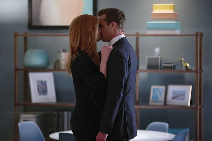 When do Donna and Harvey start dating in ‘Suits’? Here is all you need to know about their relationship 3 Donna and Harvey