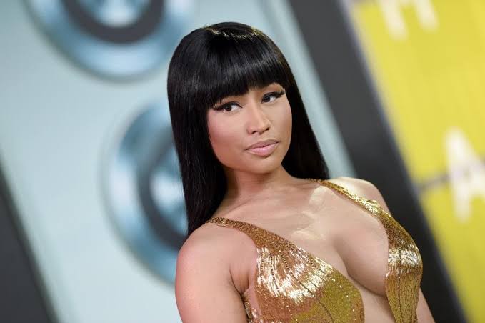 Did Nicki Minaj get plastic surgery? How many times has she gone under the knife? 3 Nicki Minaj