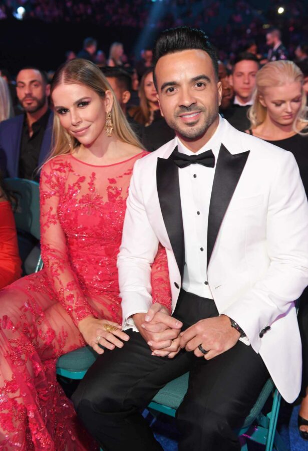 Luis Fonsi and his wife