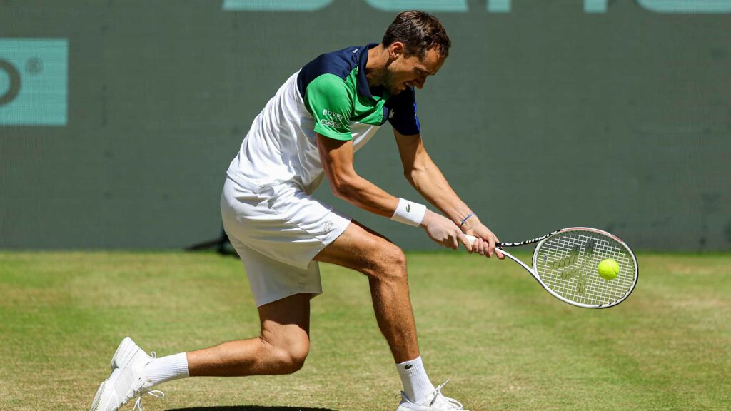 Adelaide International 1 Semifinal: Novak Djokovic vs Daniil Medvedev - Preview, Head-to-Head, and Prediction 2 medvedev halle 2022 wednesday