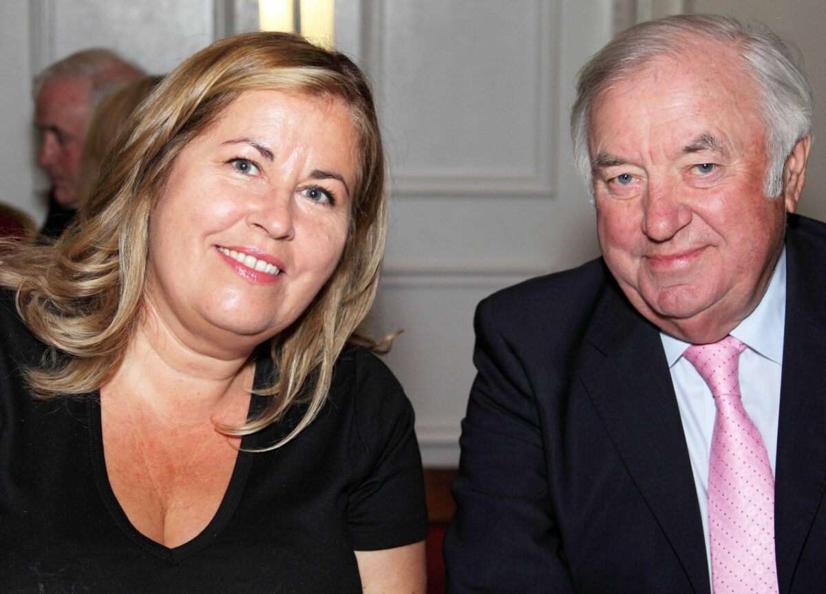 Jimmy Tarbuck and wife