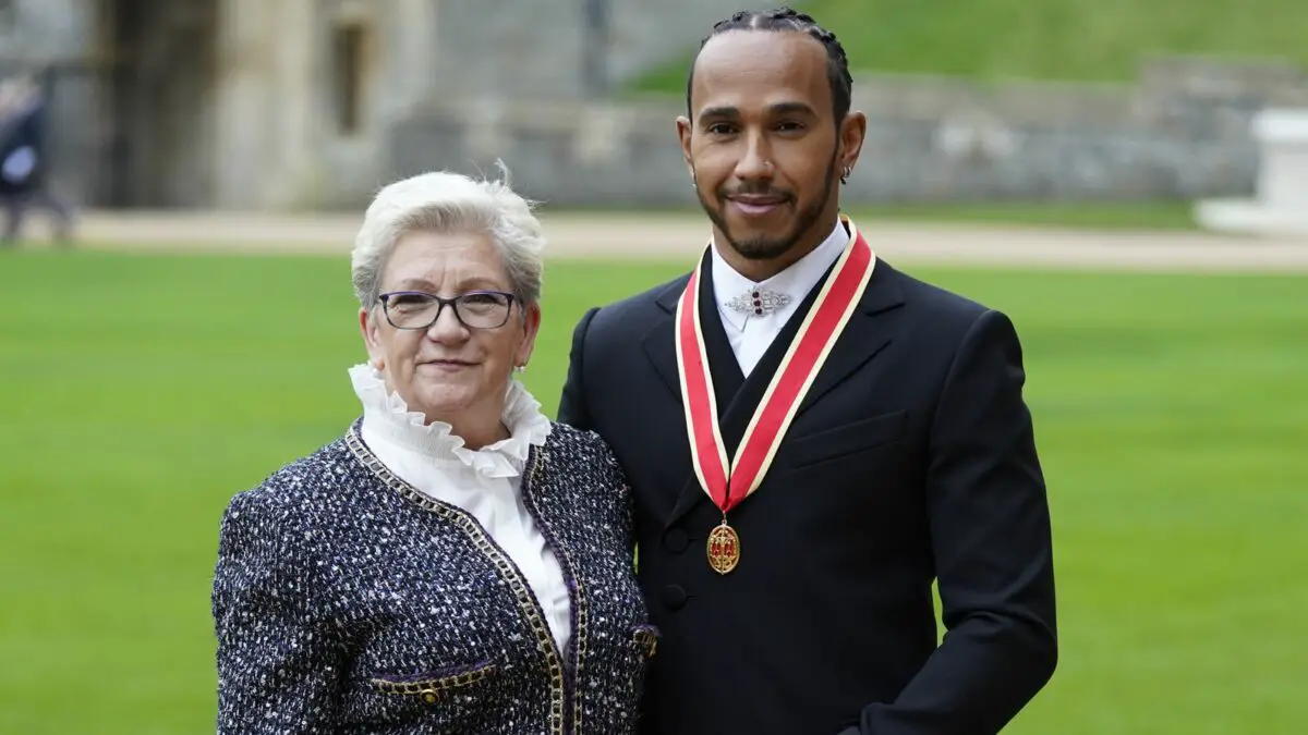 Lewis Hamilton with mother